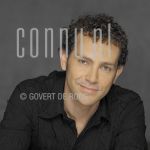 27-04-2004 Roberto de Groot at studio Amsterdam

[keywords]Smiling, posed, portret[/keywords]